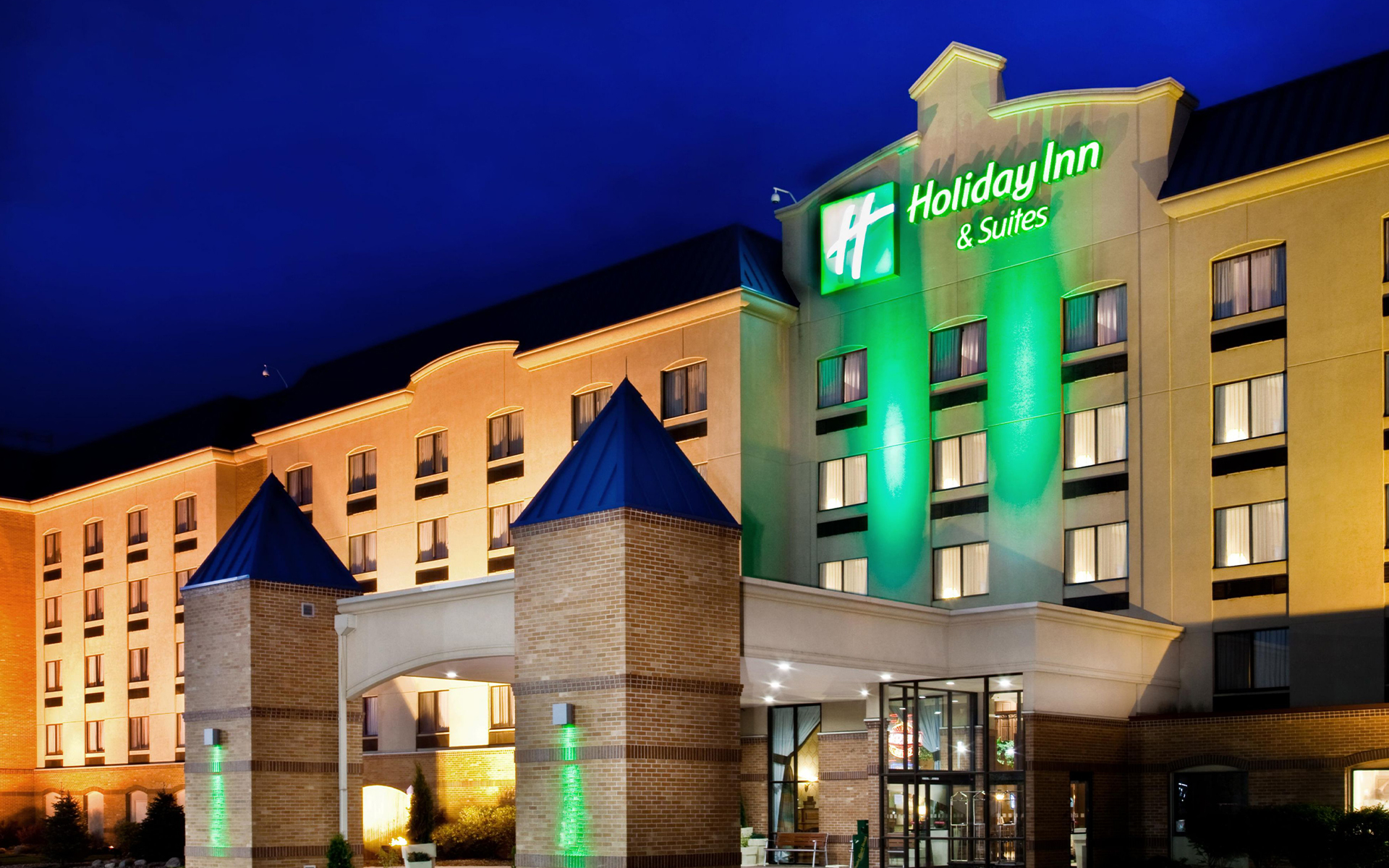 فندق “Holiday Inn”